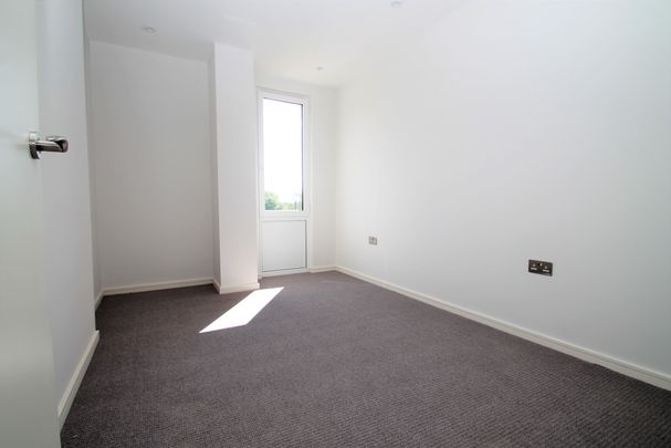 Roxborough House, Roxborough Avenue, Harrow on the Hill - Photo 1