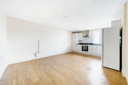 Flat 3, Chapel Street, Woking - Photo 4