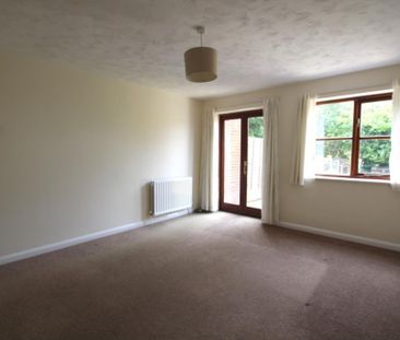 2 bedroom terraced house to rent - Photo 3
