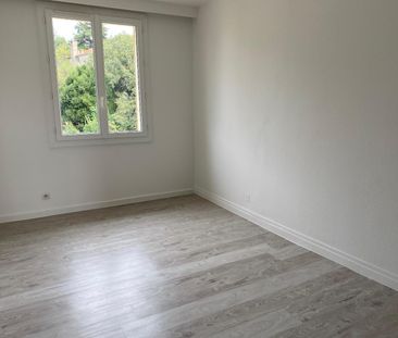 Location Appartement 3 pièces 70m² AUBENAS 07200 - Photo 5