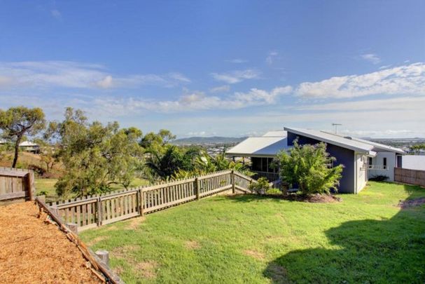 Capturing Views of Townsville & Magnetic Island - Photo 1