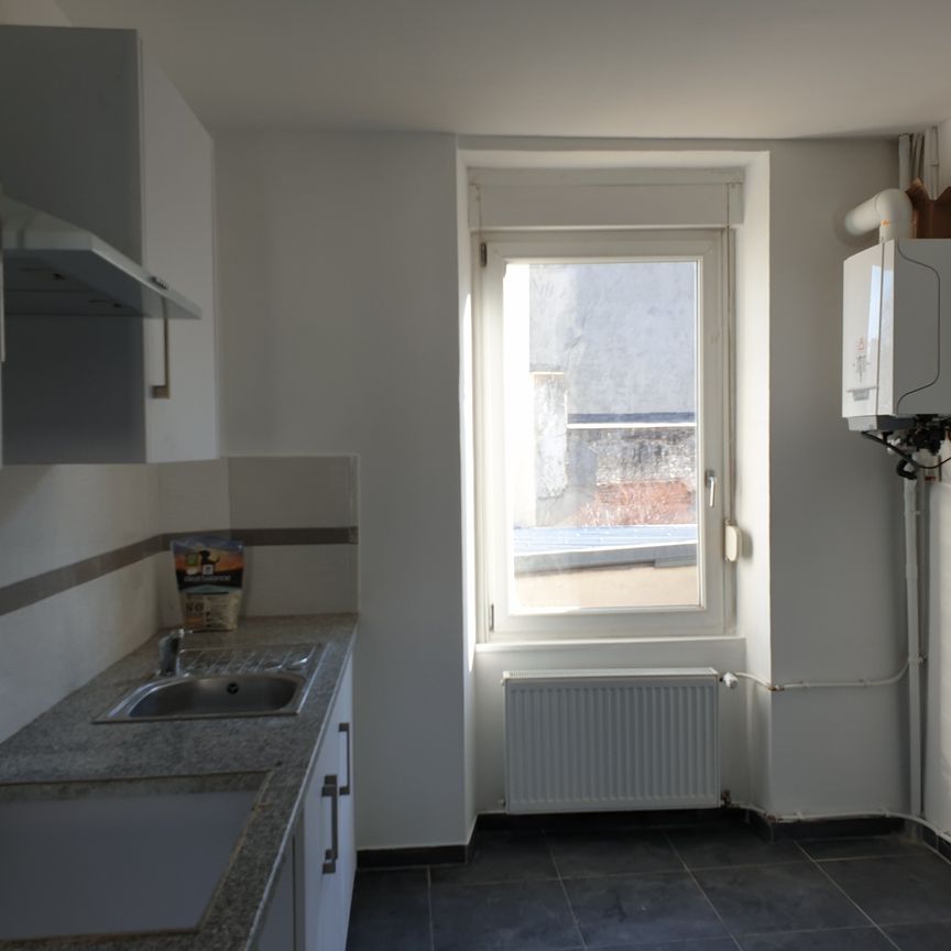 Location Appartement 2 pièces 40m² MULHOUSE 68200 - Photo 1