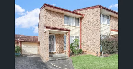 2-Bedroom Villa with Lock-Up Garage in Quiet Cul-De-Sac - Photo 3