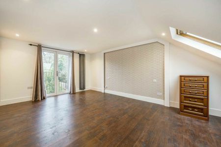 Bowness Crescent, Putney, SW15 - Photo 2