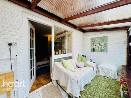 2 bedroom terraced house to rent - Photo 5