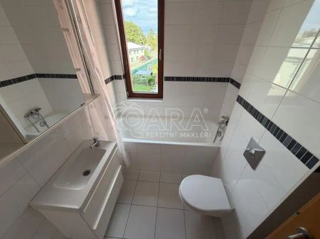 Byt 3+kk/balkon, 67 m - Photo 4