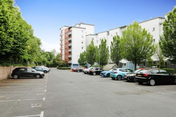 21 Horizon Buildings, 678 Shore Road, BT154HH, Belfast - Photo 1