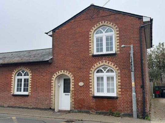 Old Hall Cottage, CO7 - Photo 1