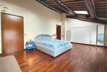 Elegante appartamento rustico in casa colonica