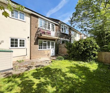 2 bedroom Maisonette to rent - Photo 2