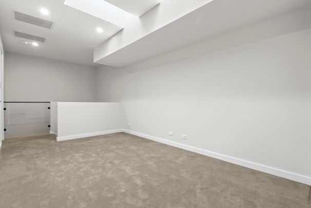 1/2 Elm Tree Road, Doncaster VIC 3108 - House For Rent | Domain - Photo 1