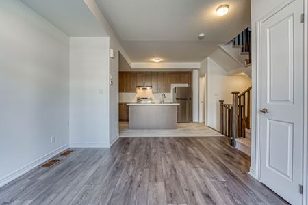 For Lease - 1112 Lockie Drive, Oshawa, Ontario - Photo 4