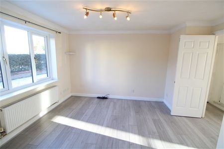 Stable Close, Colchester - Photo 4