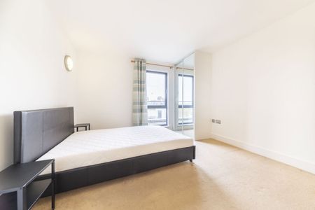 Mercury House, E16, London - Photo 3