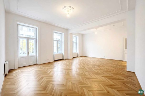 Traumhafte 5-Zimmer Altbauwohnung mit zwei Balkonen - Foto 1