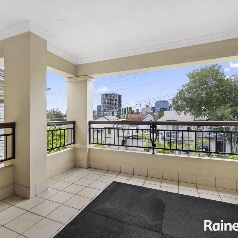 4/7 Kensington Terrace, Toowong, QLD 4066 - Photo 1