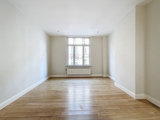 Flat - for rent - Photo 1