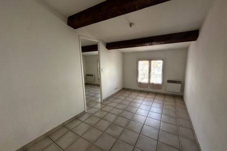 Appartement T2 SOLLIES-PONT - Photo 3