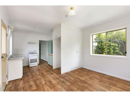 2 / 6 South Street, Wollongong, NSW 2500 - Photo 3
