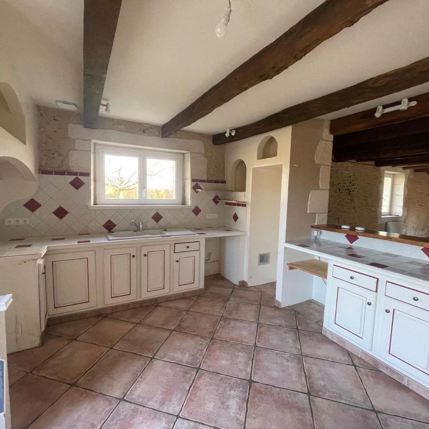 Location Maison 6 pièces 149m² BASSILLAC 24330 - Photo 1