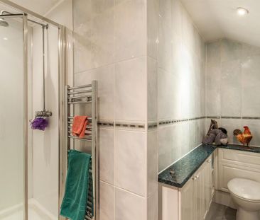 2 bedroom flat to rent - Photo 6