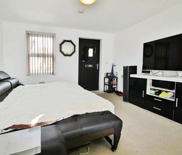 Bath Road, West Drayton, UB7 0EH - Photo 2