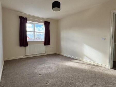 5 bedroom detached house to rent - Photo 5