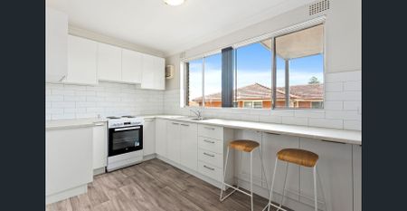 Idyllic coastal lifestyle - Photo 3