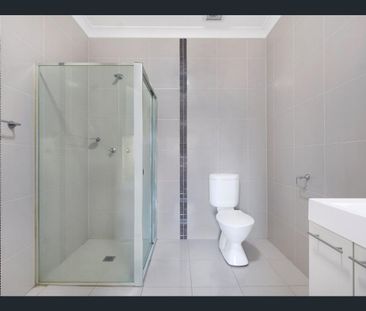 CHIC APARTMENT | | WALK TO TOWN CENTRE & METRO! - Photo 6