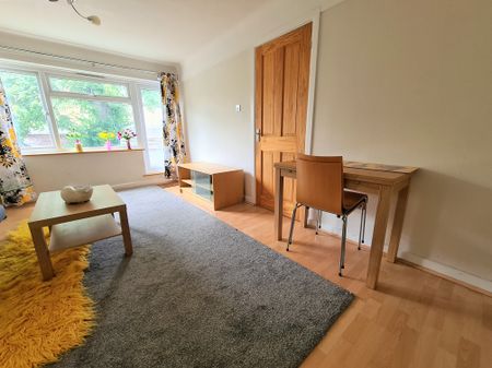1 bedroom apartment to rent - Photo 2
