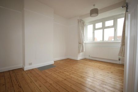 3 bedroom semi-detached house to rent - Photo 4