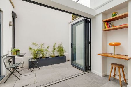 Stylish 1-Bed Garden Flat, SW3 – Bills Included | Private Entrance, Patio & Underfloor Heating | Eco Electric Home - Photo 2