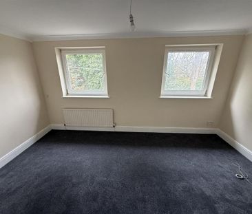 4 bedroom terraced house to rent - Photo 3