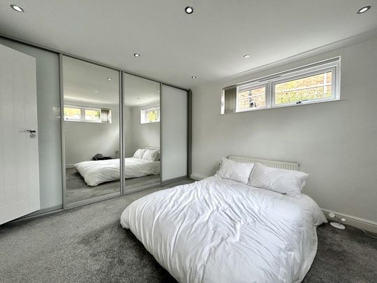 4 bedroom detached house to rent - Photo 1