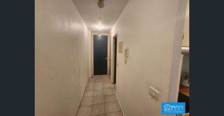 Live in the Heart of Melbourne! Stunning Studio for Rent - Photo 2