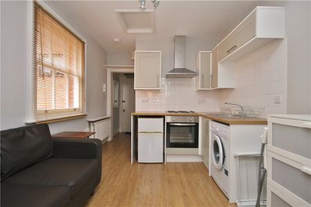 Baillie Road, Guildford, Surrey, GU1 3LN - Photo 2