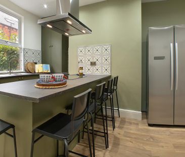 1 bedroom in a house share to rent - Photo 1