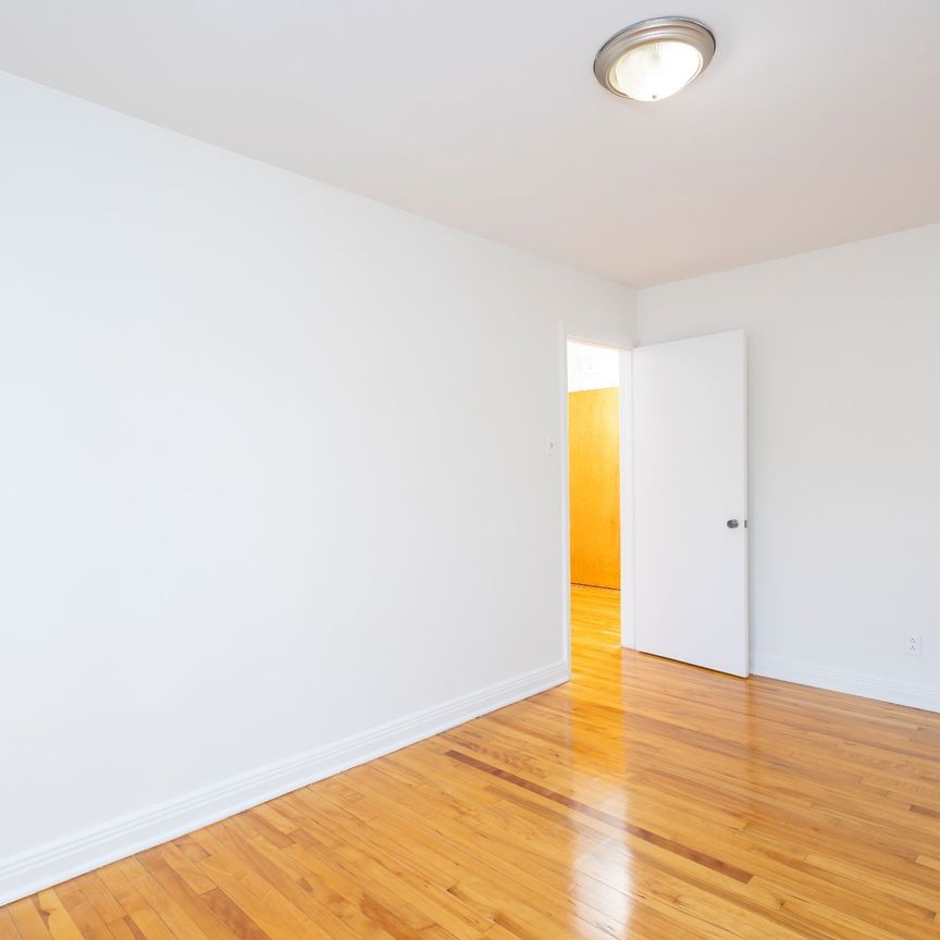 Condo for rent, Montréal (Le Sud-Ouest) - Photo 1