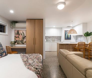 Furnished Buderim Studio with Designer Finishes and Utilities Inclu... - Photo 1