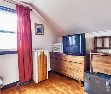 For Lease - 64 Cedar Street, Ajax, Ontario - Photo 2