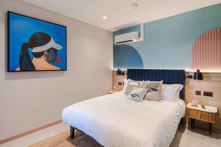 Clarence House - Photo 4