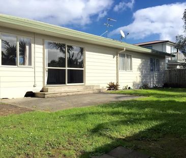 Beachlands, 3 Bedroom in Original Beachlands - Photo 2