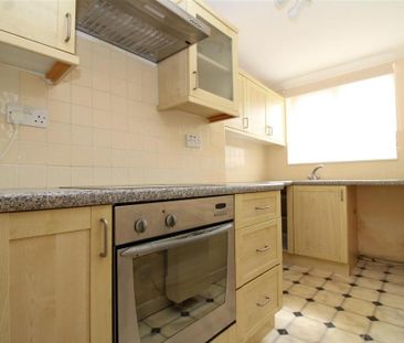 1 bedroom semi-detached house to rent - Photo 5