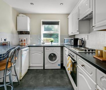 1 bedroom flat to rent - Photo 6