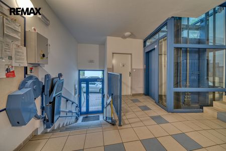 Pronájem bytu 2+kk 44 m² - Photo 2