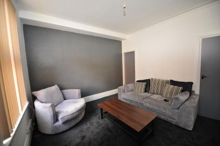 Meadow View, Hyde Park - Photo 2