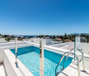 Alquiler de chalet adosado en Calle e - Photo 1