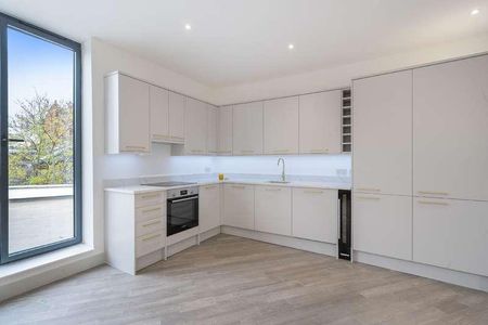 Norbury Crescent, London, SW16 - Photo 4