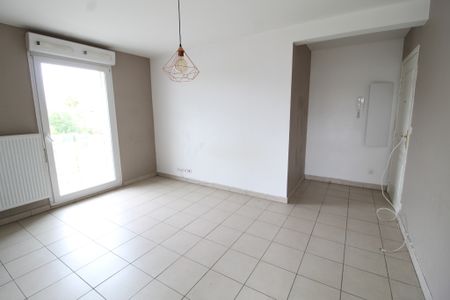 Location Appartement 1 pièce 24m² - Photo 2