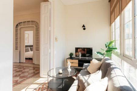 Calle Hernán Cortés, Valencia, Valencian Community 46004 - Photo 5